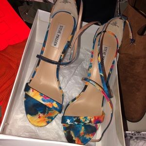 Steve Madden strappy sandal